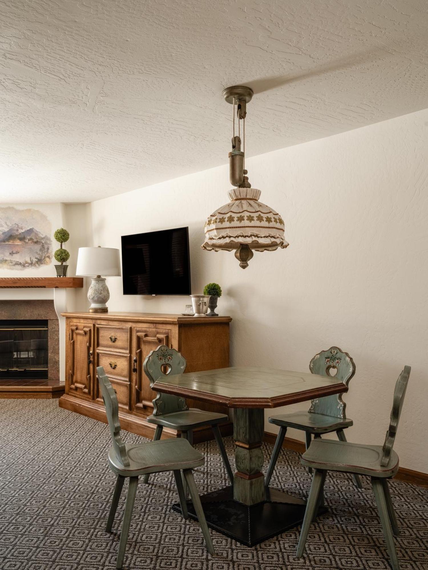 Enzian Inn Leavenworth Extérieur photo